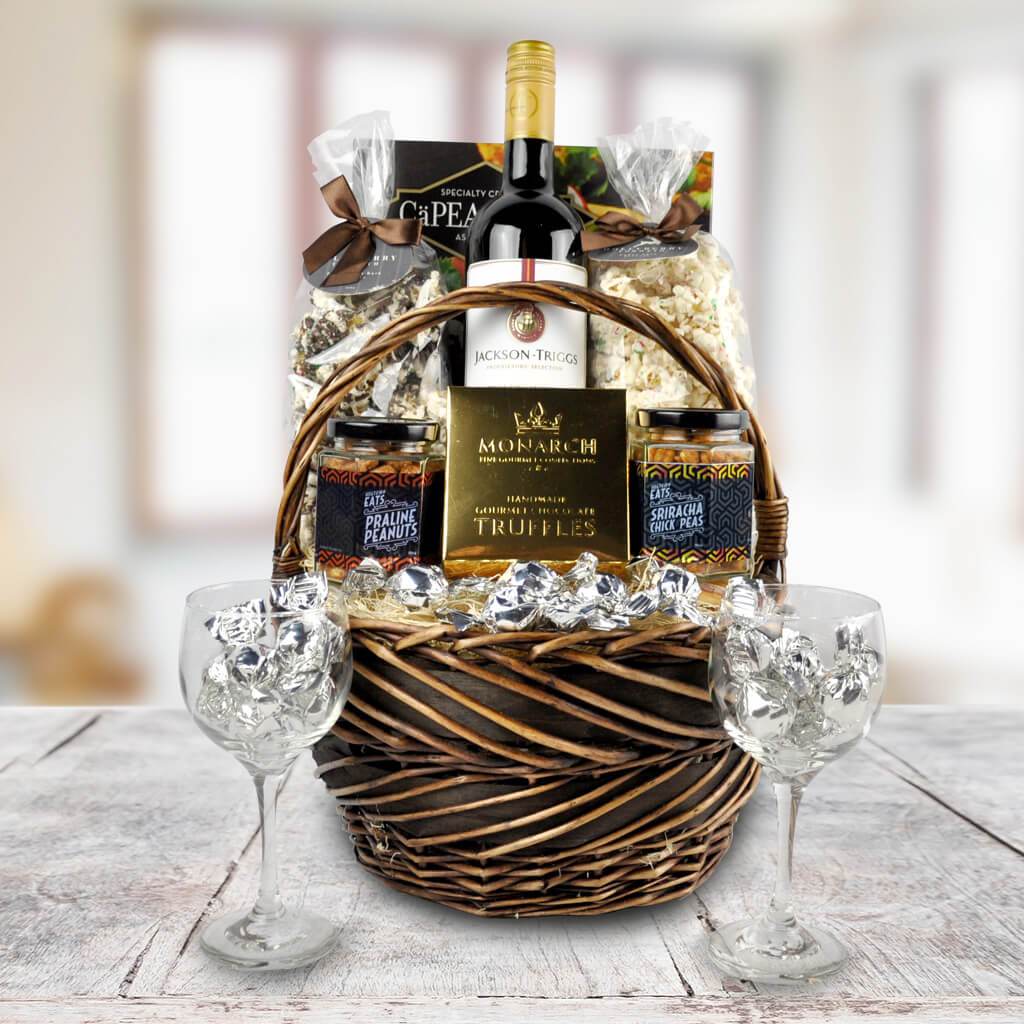 Christmas Gift Baskets - Christmas Wine Picnic Basket - Mutts